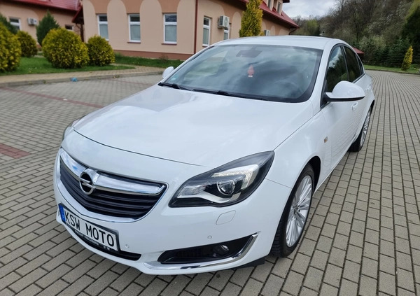 Opel Insignia cena 45900 przebieg: 154000, rok produkcji 2015 z Dobiegniew małe 497